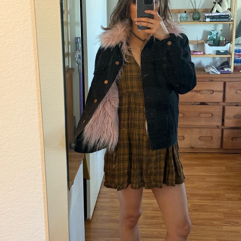 Black Jean Jacket with Pink Faux Fur Lining and Collar - Picture 7 of 7